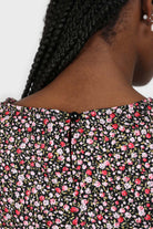 Black floral ruched long sleeved blouse_6