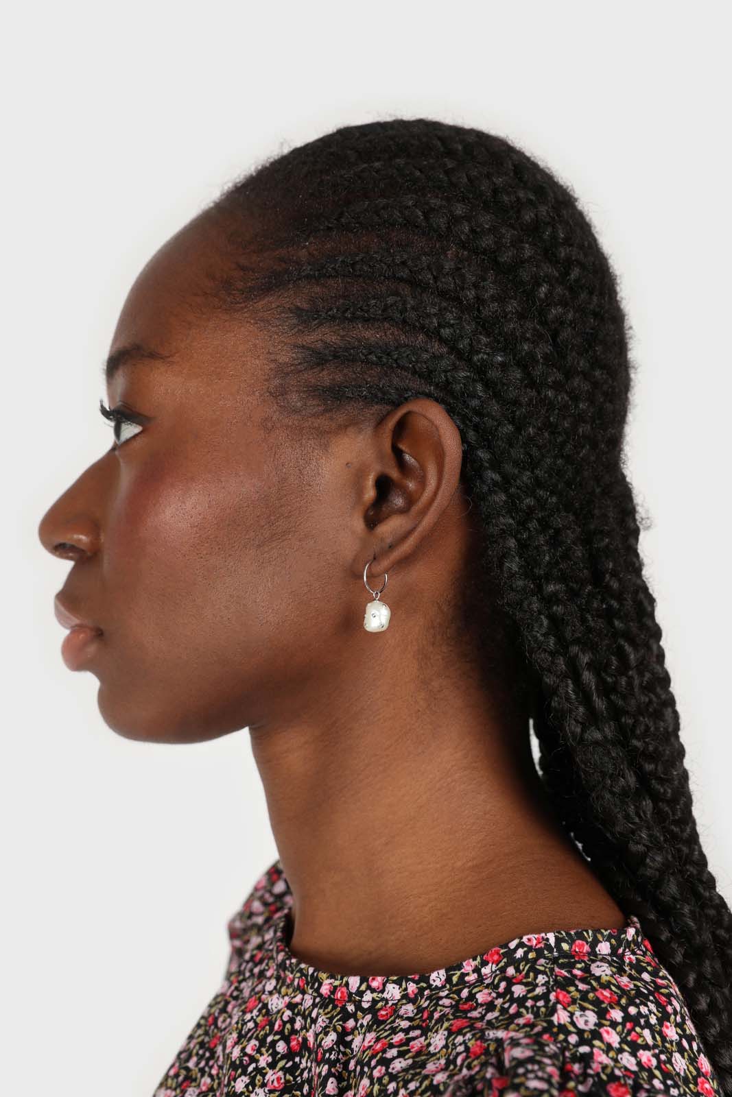 Black floral ruched long sleeved blouse_7