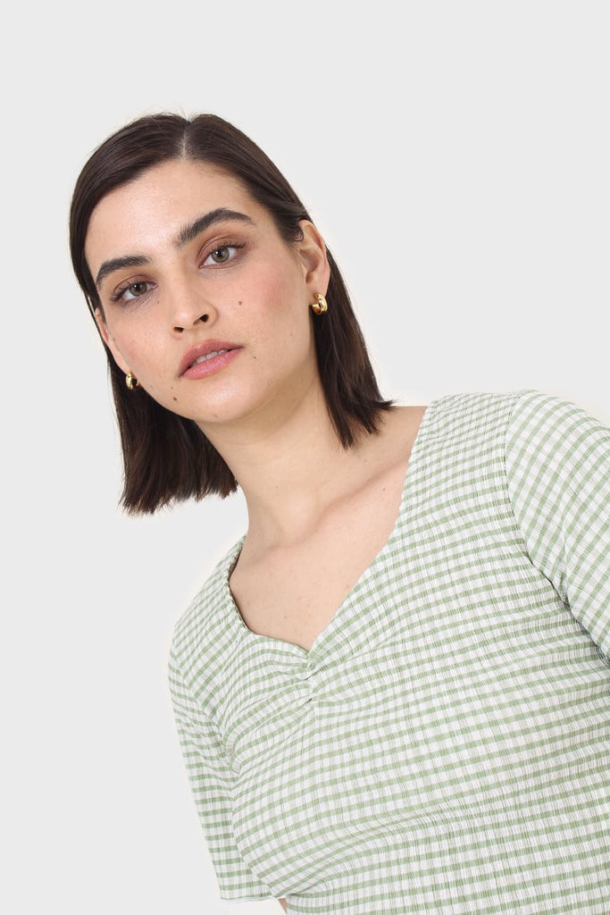 Green gingham ruched neck tee_4
