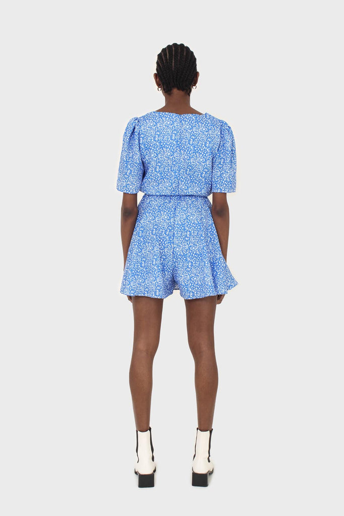 Blue and white floral print tie waist romper_4