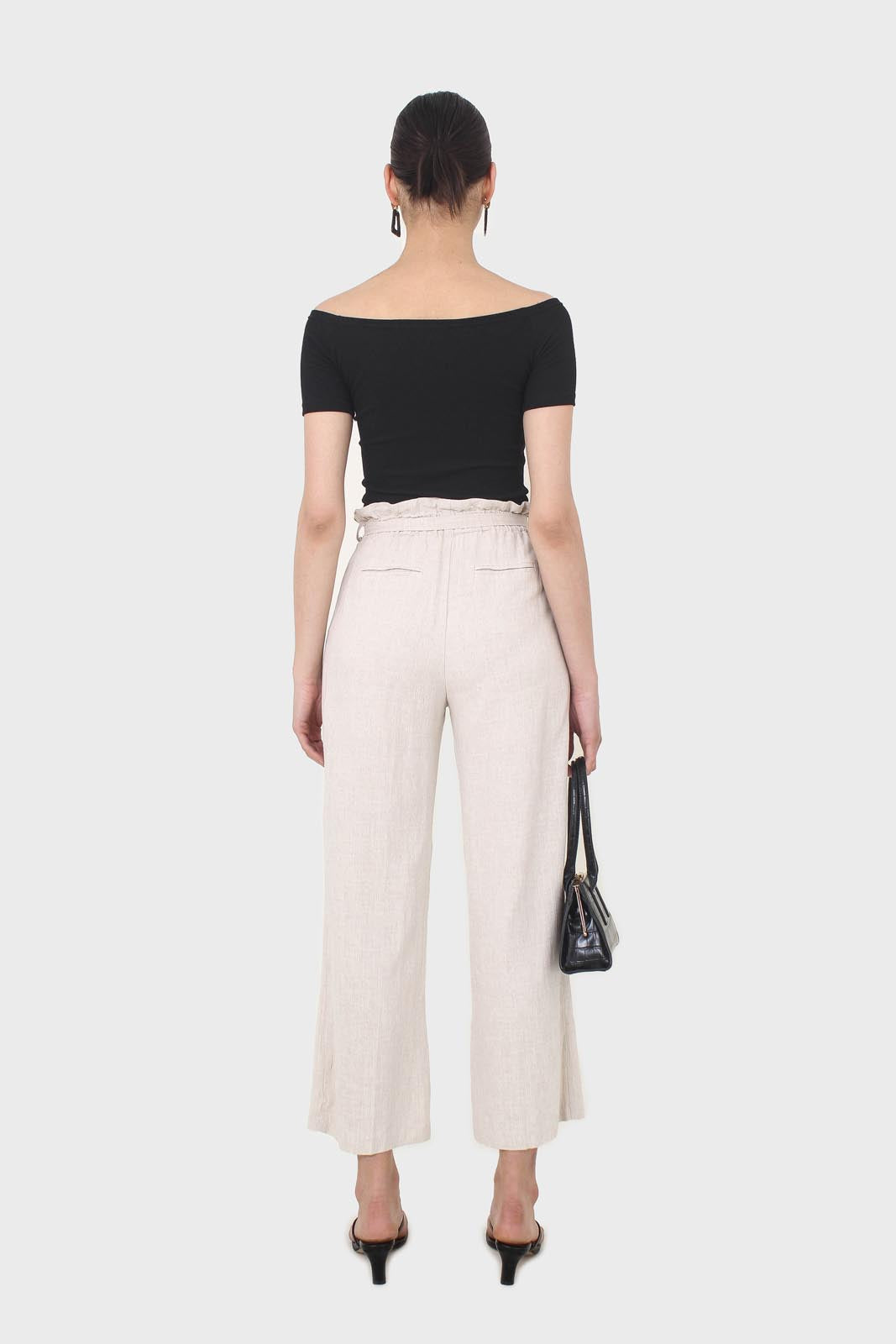 Oatmeal linen belted loose fit trousers_8