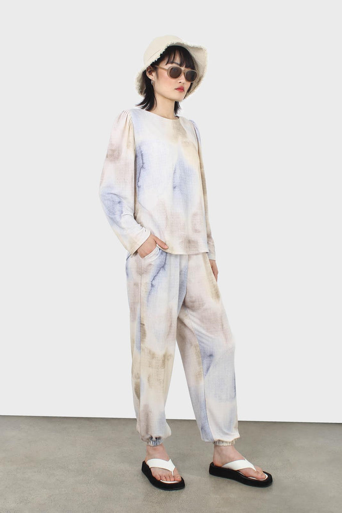 Beige and blue tie dye loose fit trousers_4