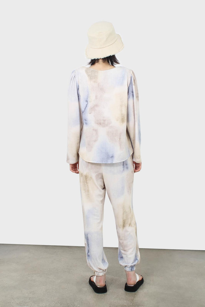 Beige and blue tie dye loose fit trousers_6