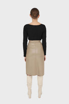 Black wrinkled long sleeved top_6