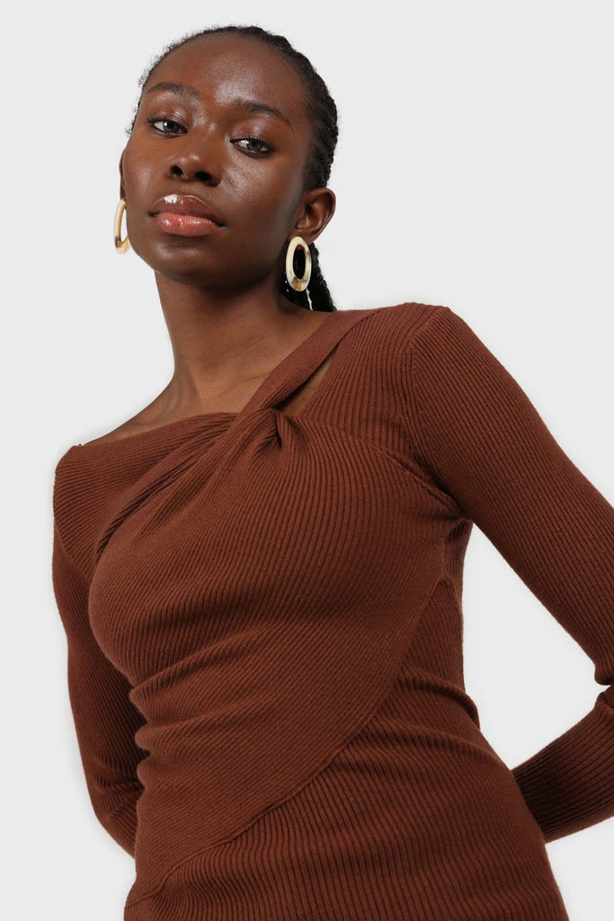 Brown cross shoulder knit top_5