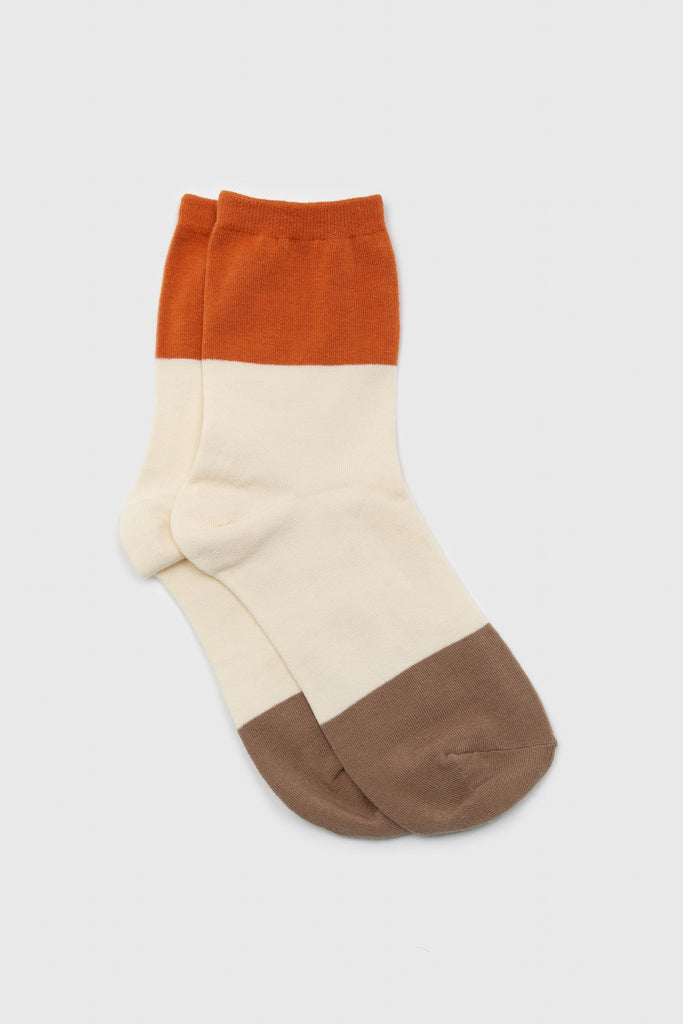 Ivory and orange triple colorblock socks_1