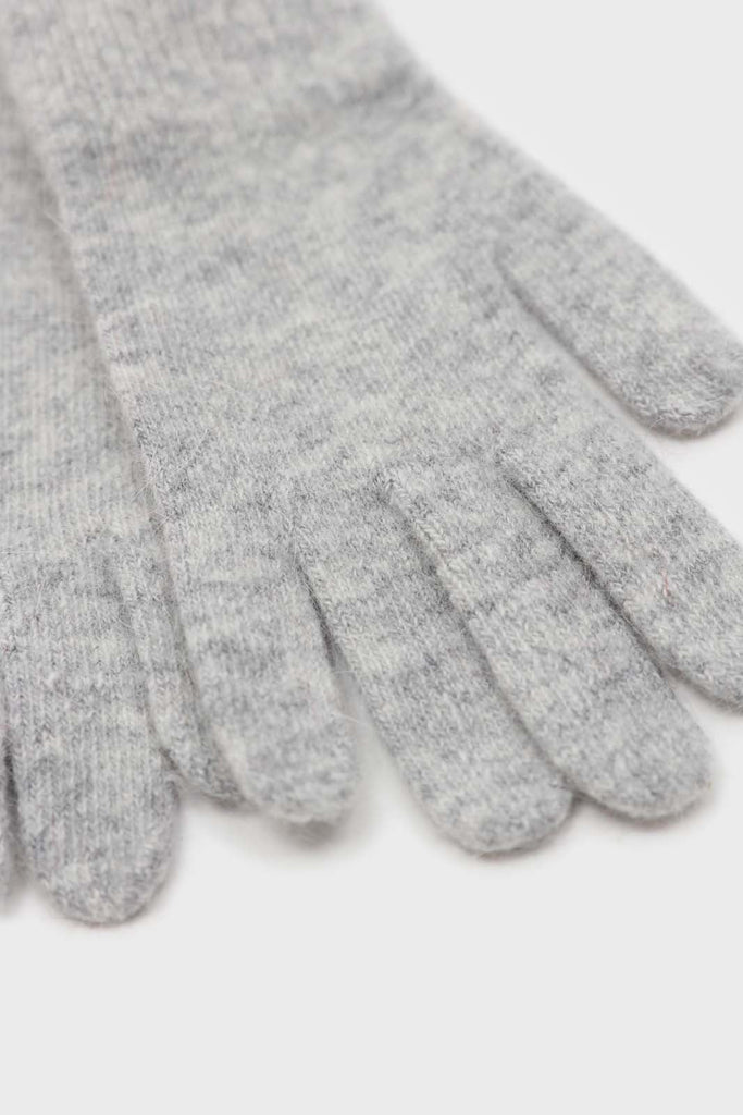 Pale grey mohair gloves_4