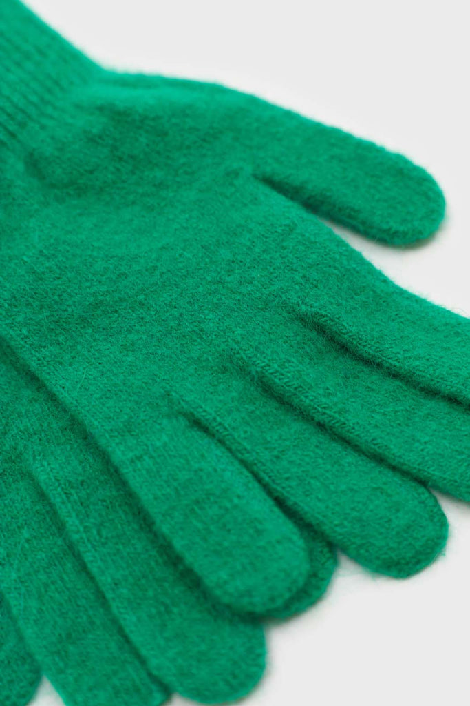 Bright green mohair gloves_4