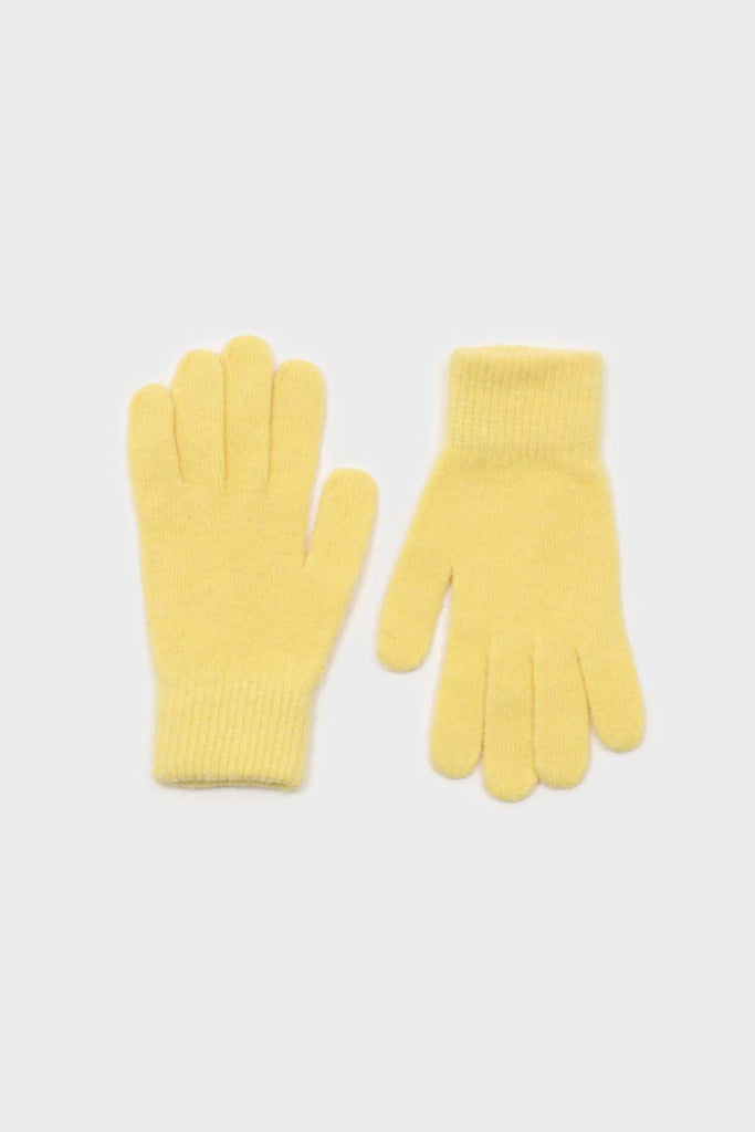 Yellow mohair gloves_3