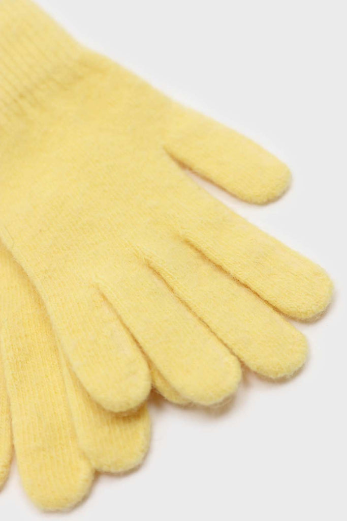 Yellow mohair gloves_4