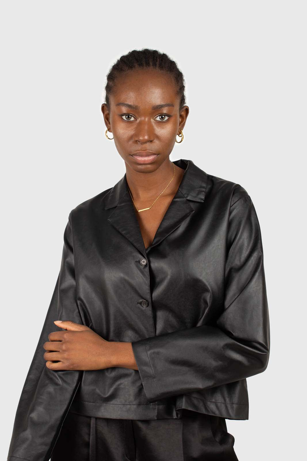 Black vegan leather short shirt jacket_6