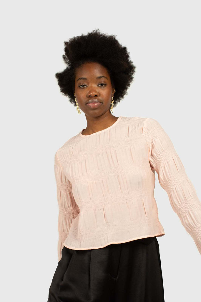 Pink tiered wrinkle long sleeved blouse_2