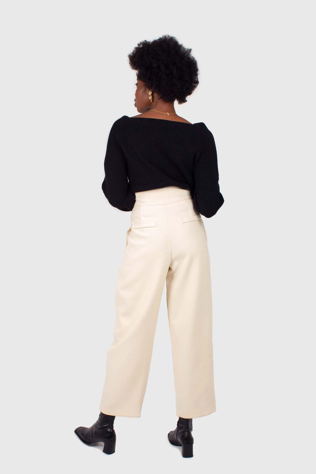 Cream double side button loose fit trousers_3