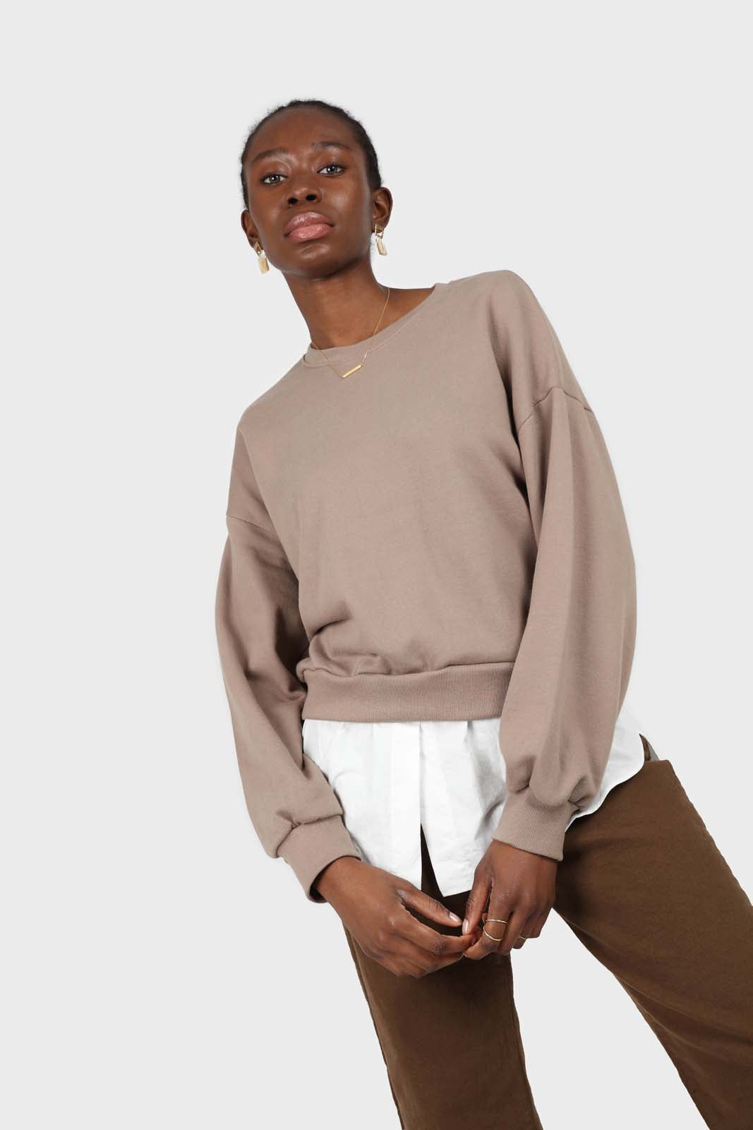 Pale brown white hem layered sweatshirt_2