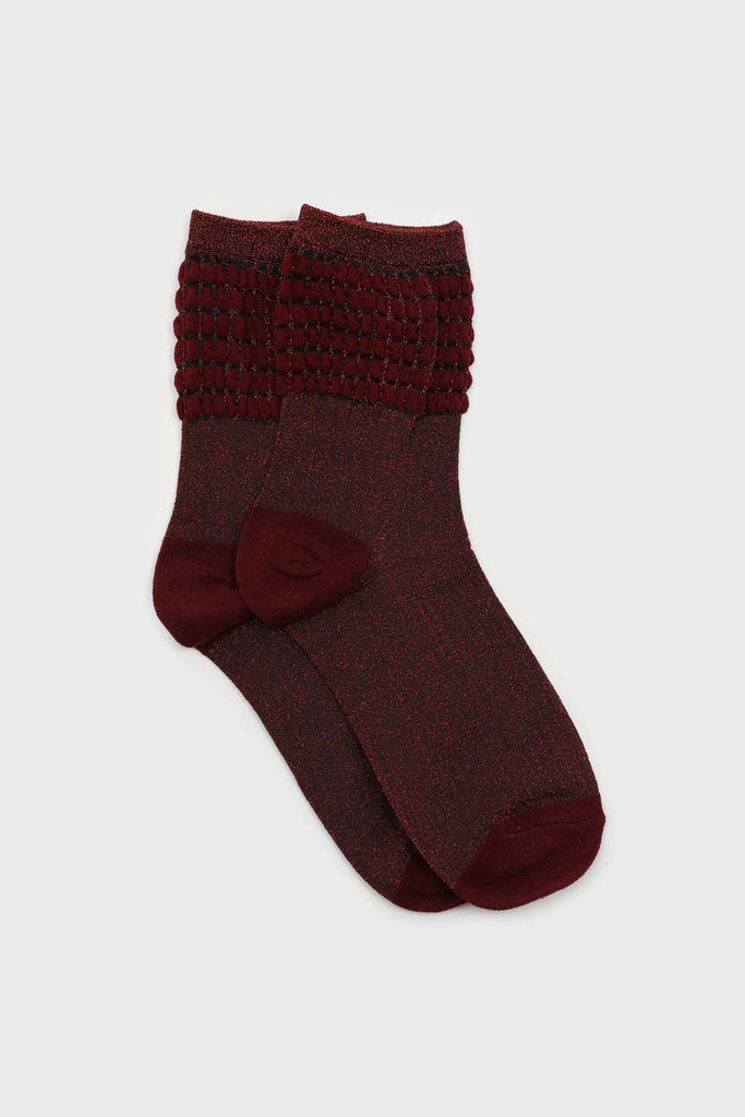 Red ribbed glitter puffed ankle socks_1
