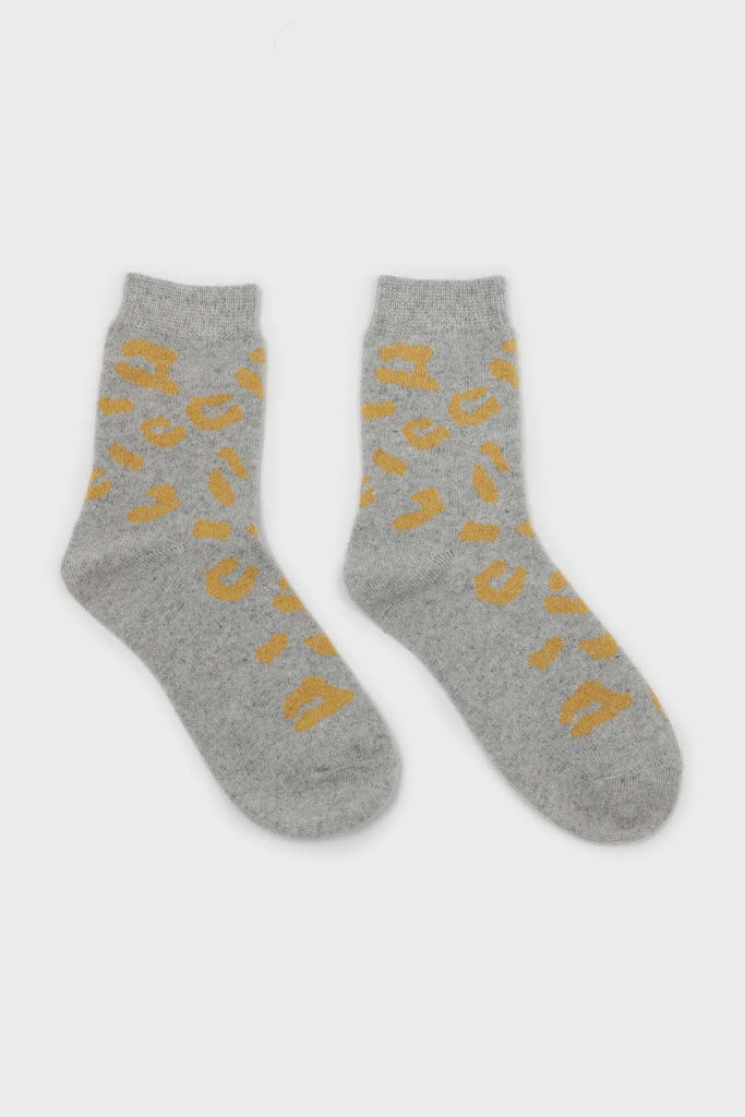 Pale grey and yellow leopard wool blend socks_4