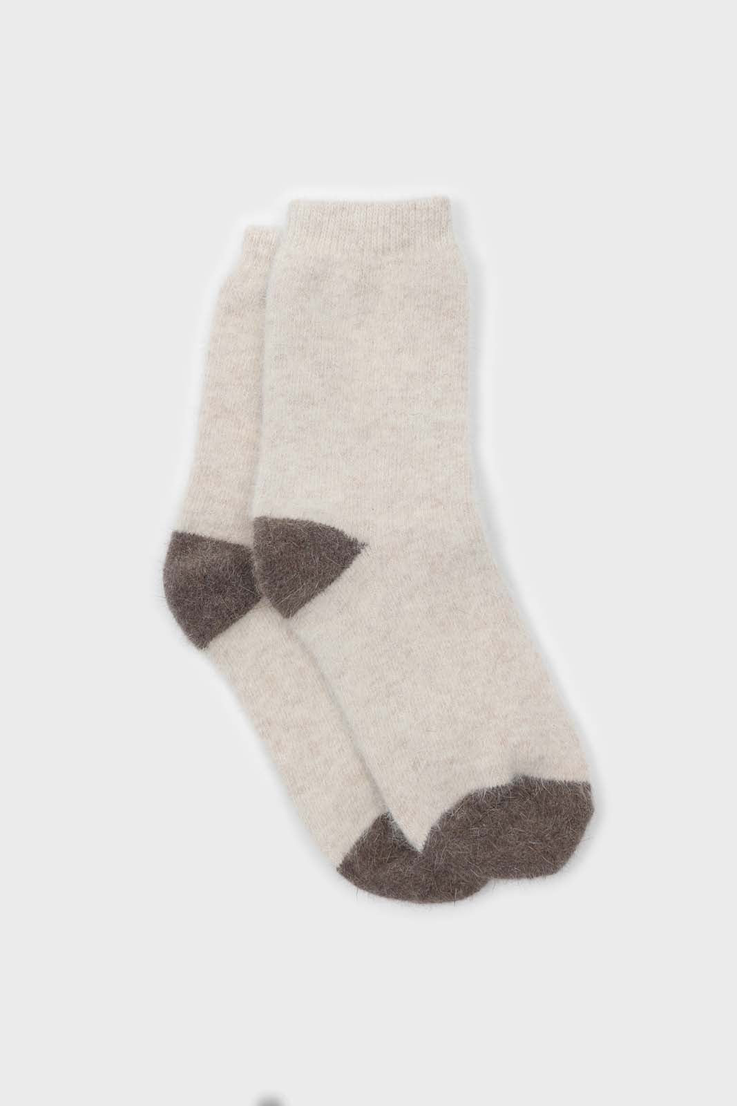 Oatmeal and brown furry color block angora socks_1