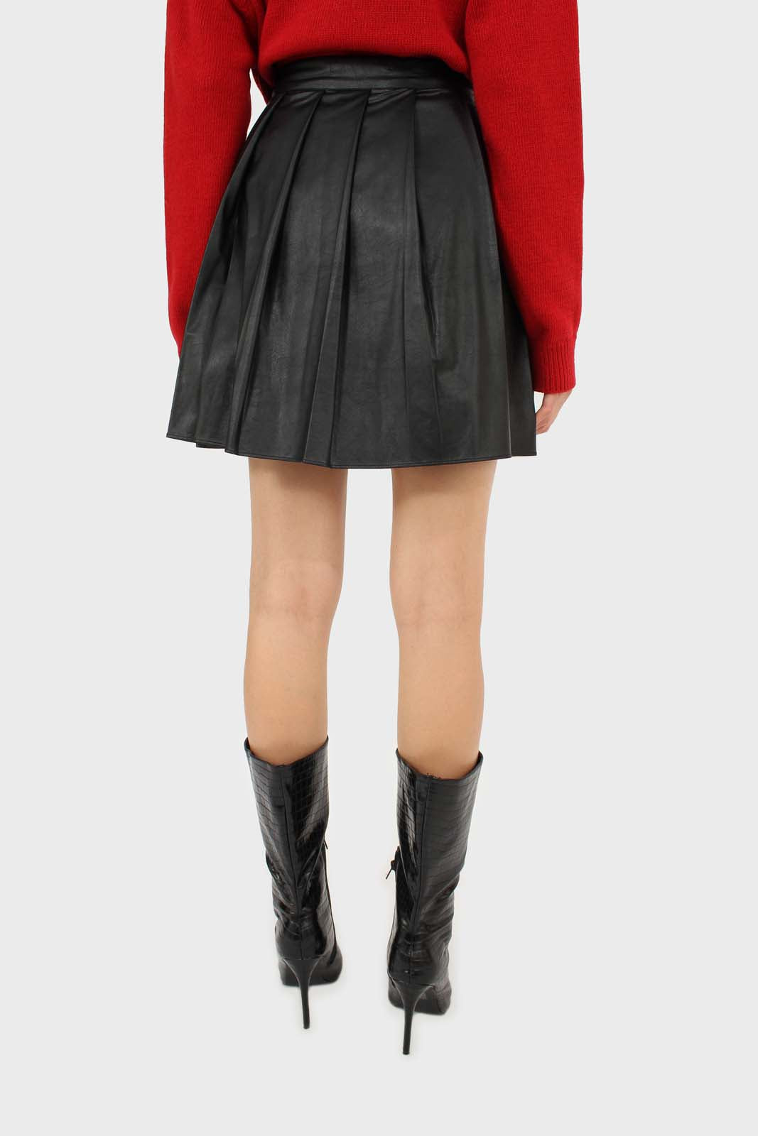 Black vegan leather large pleated mini skirt_3