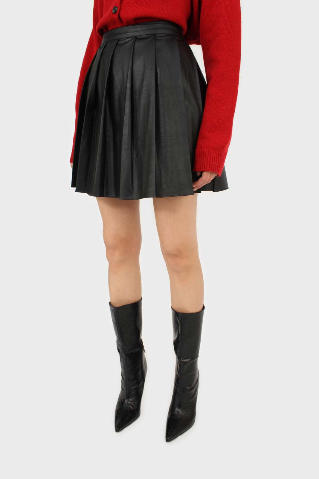 Black vegan leather large pleated mini skirt_2