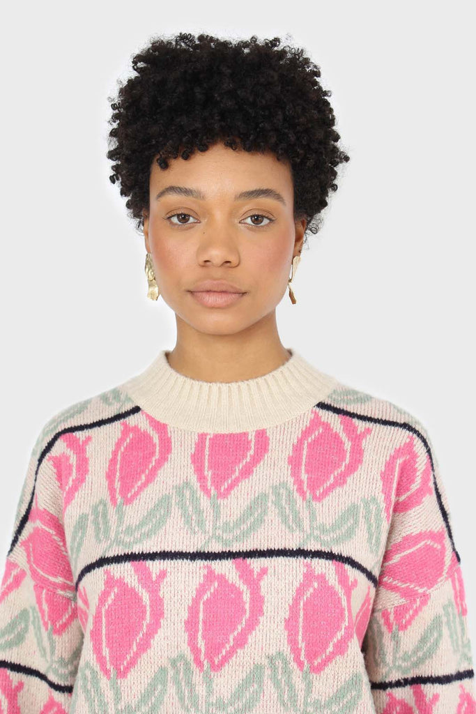 Oatmeal and pink intarsia tulip crew neck jumper_8