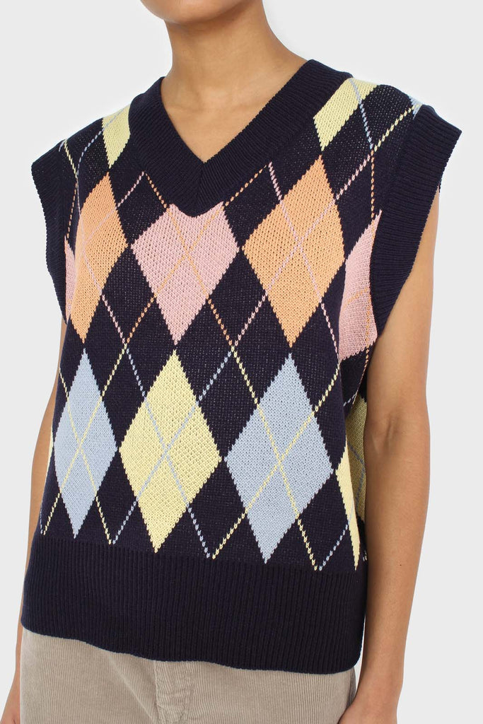Navy and pastel multicoloured argyle sweater vest_7