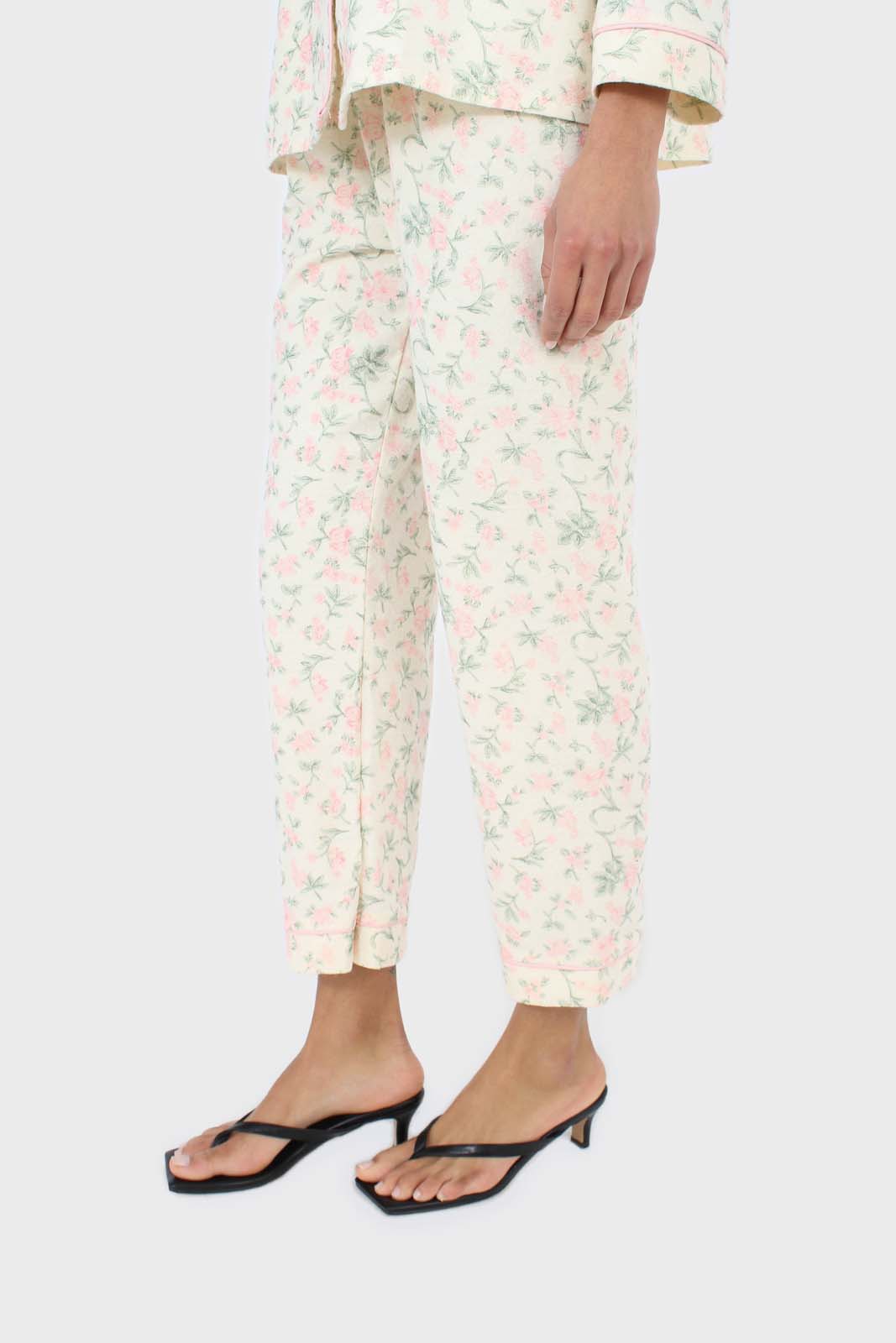Ivory and pink floral pajama top and trousers set_4