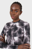 Black tie dye print velvet cropped top_7