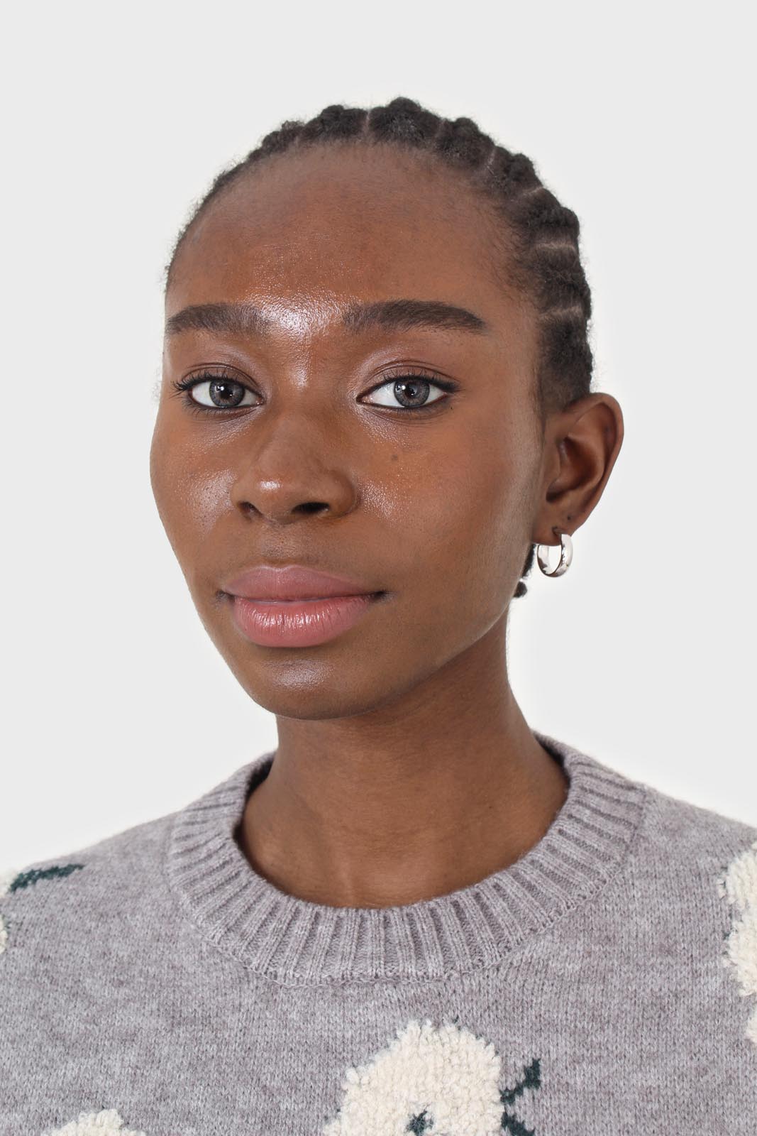 Grey and white floral crew neck jumper_9