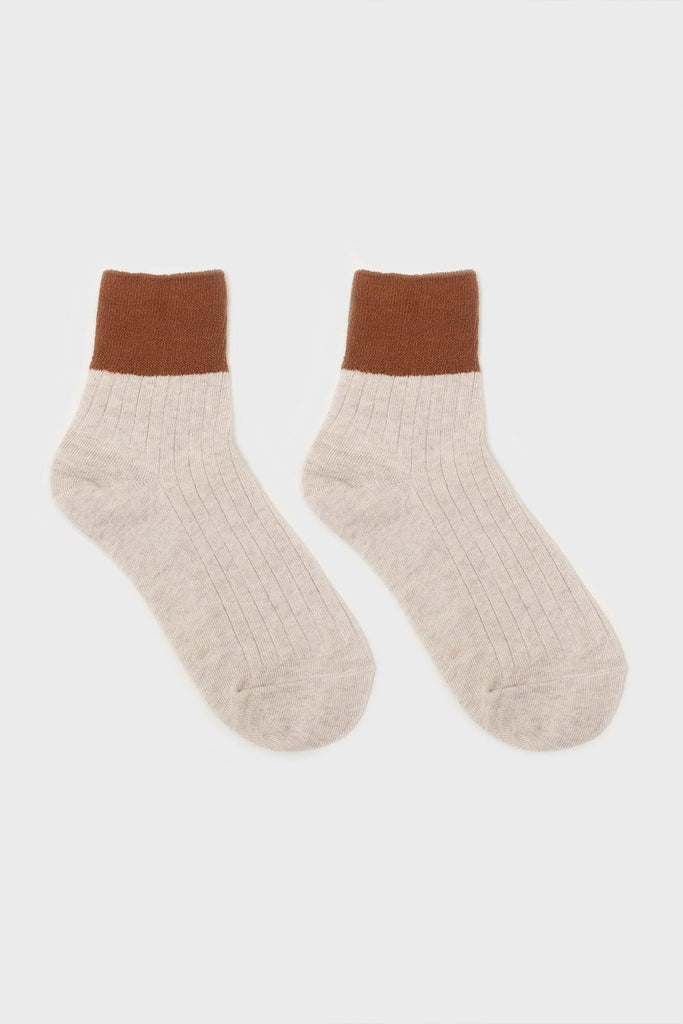 Oatmeal and brown candy colourblock socks_5