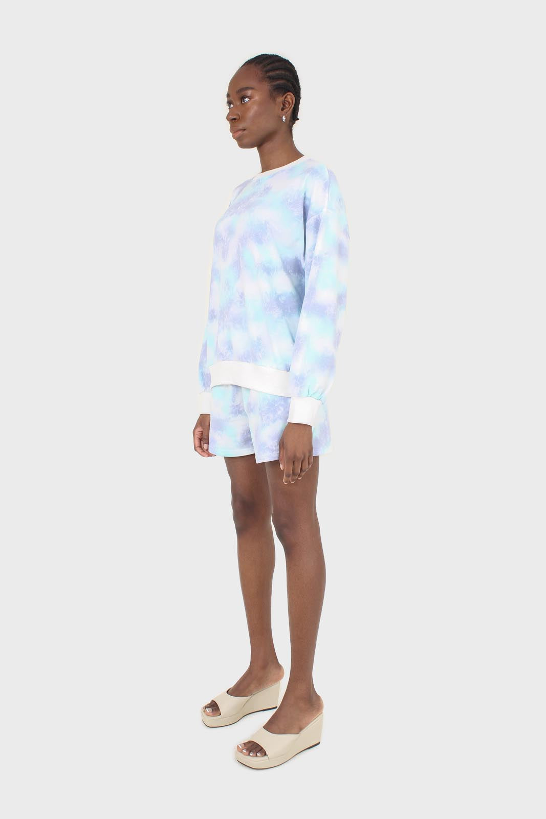 Blue and green tie dye sweatshirt_3