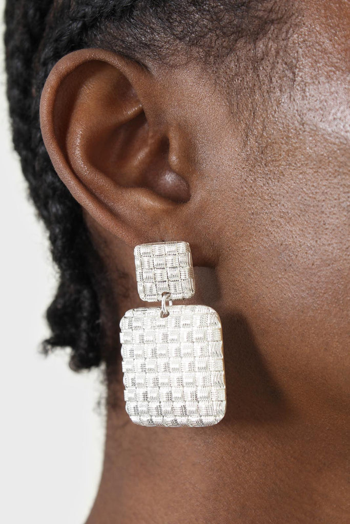 Silver woven square earrings_2