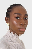 Gold and genuine pearl circle earrings_4