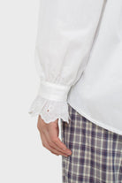 White large pointed collar cotton blouse_6