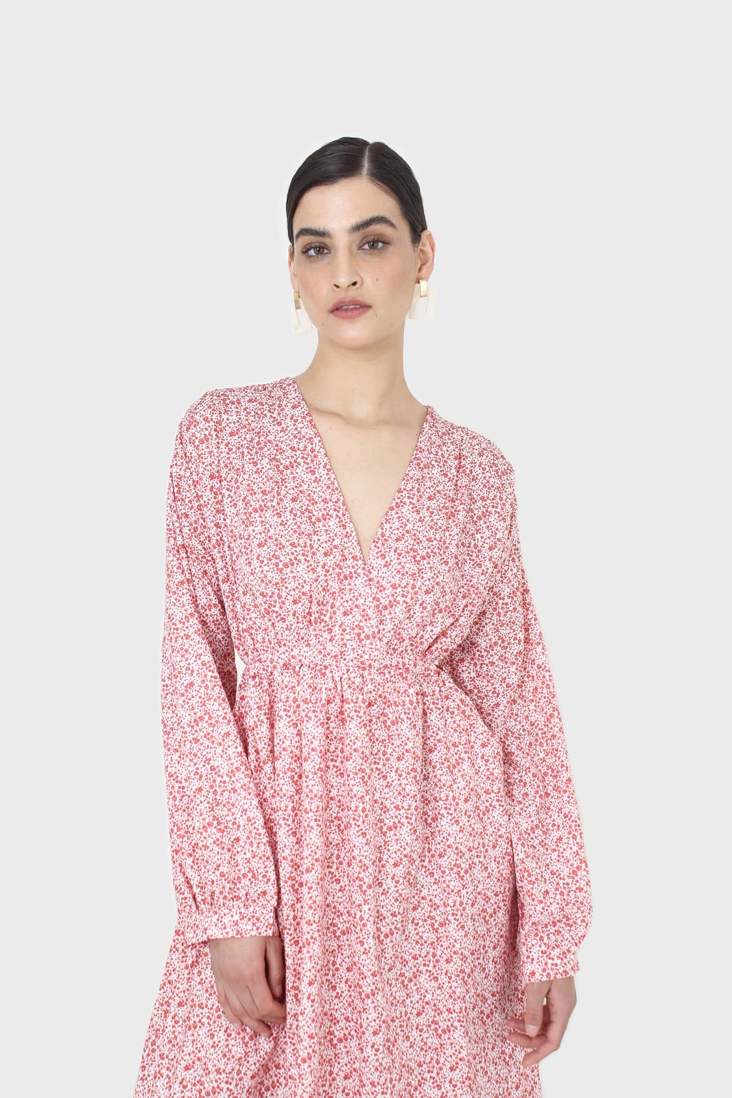 Pink and ivory floral print tie back maxi dress_7