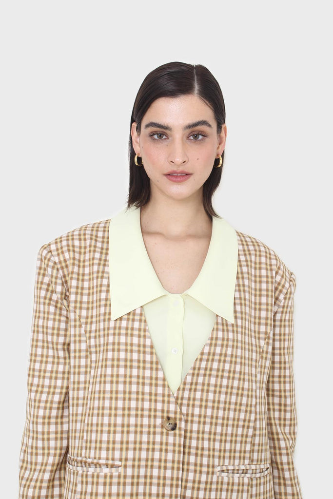 Yellow pointed collar blouse_7