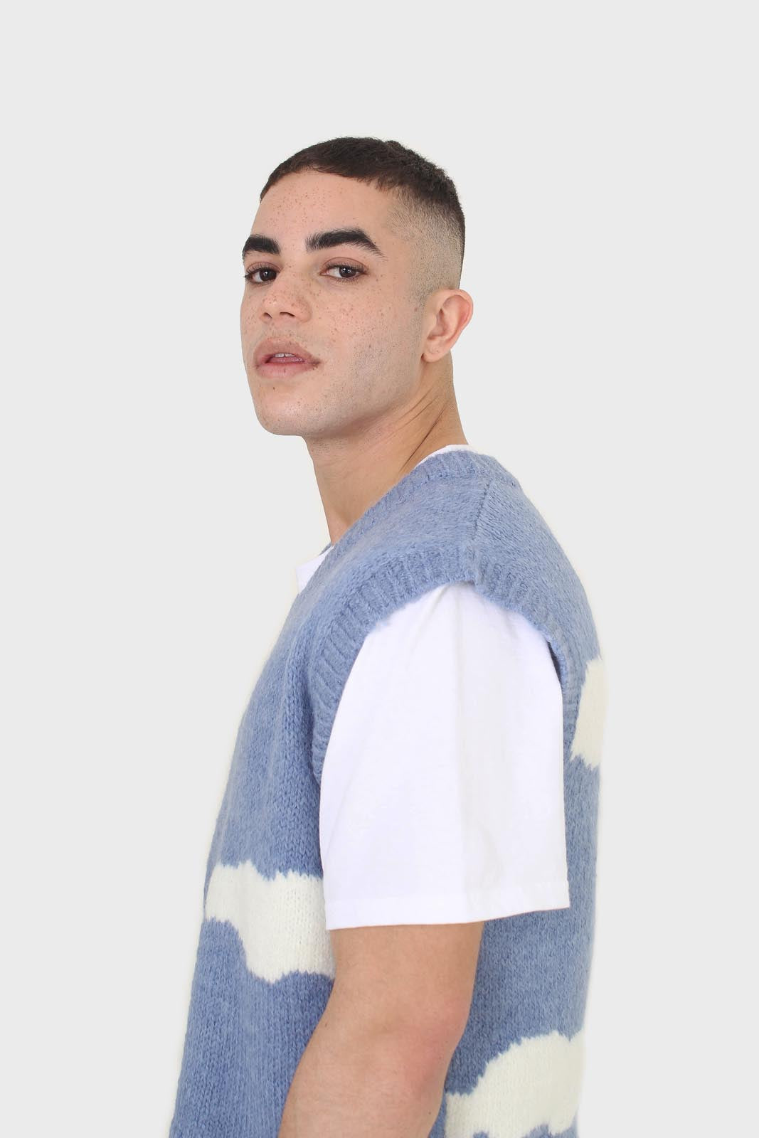 Blue and white intarsia cloud wool blend vest_7