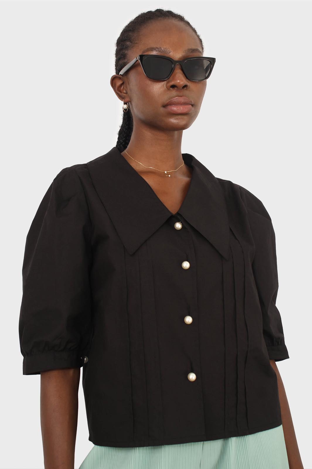 Black large collar pleated 3/4 sleeve pearl button blouse_6