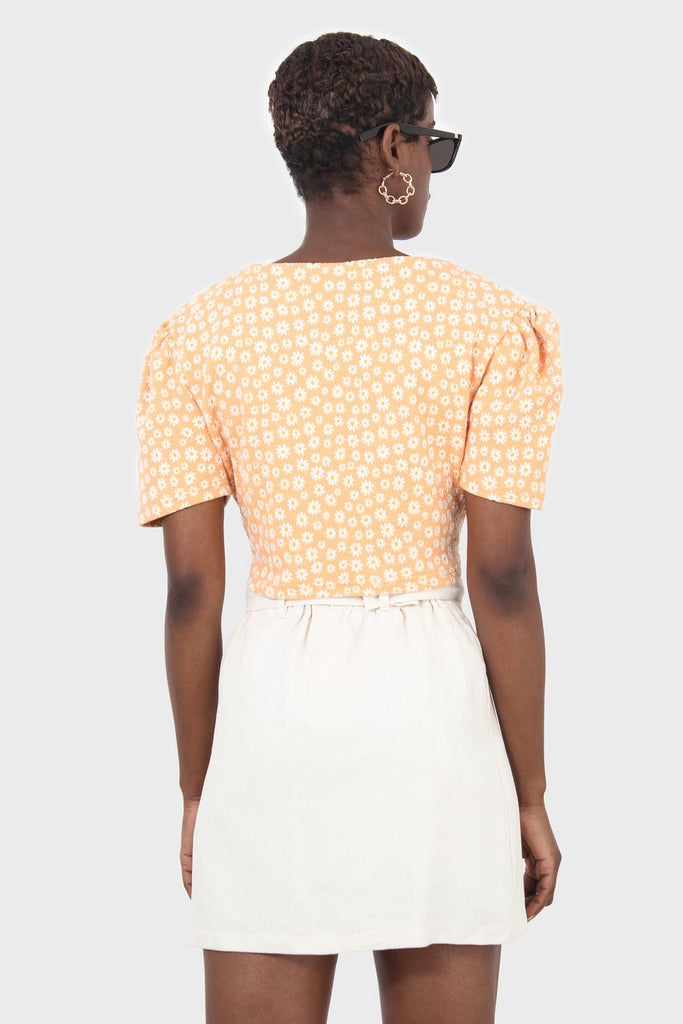 Orange daisies square neckline puff sleeve cropped top_3