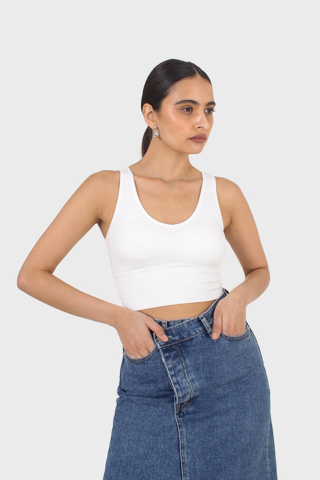 Ivory ribbed thick band v-neck bra top_8