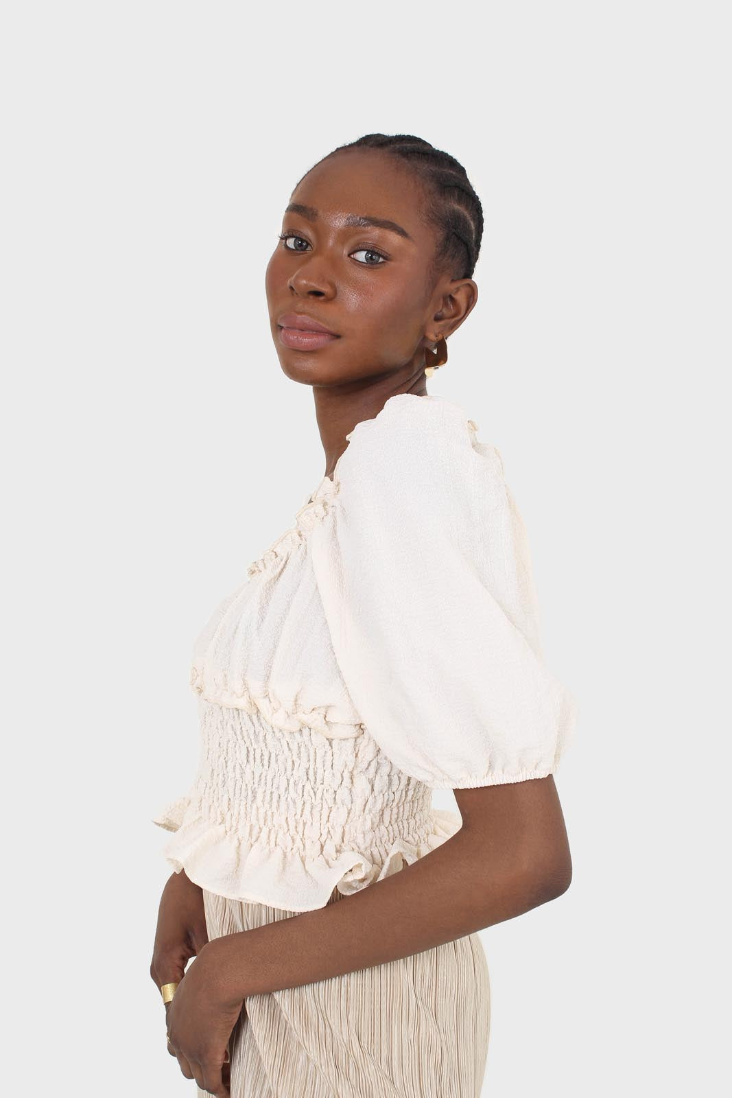 Cream ruched bodice puff sleeved top_8