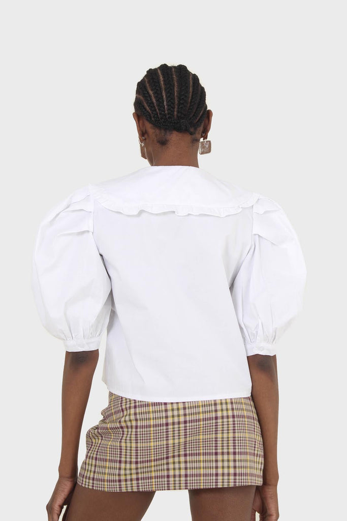 Ivory cropped short sleeved large collar top_2
