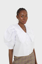 Ivory cropped short sleeved large collar top_8