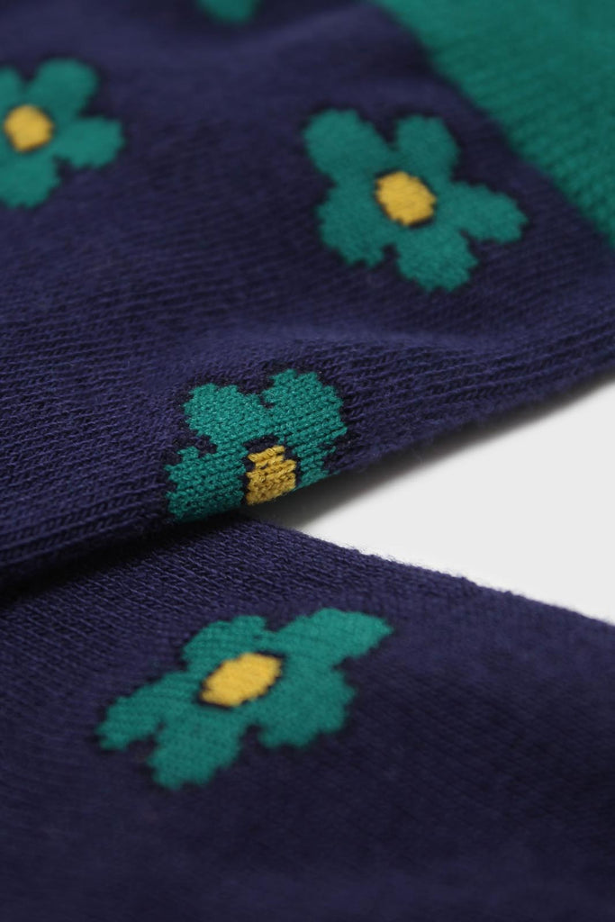 Navy and green daisy print socks_2