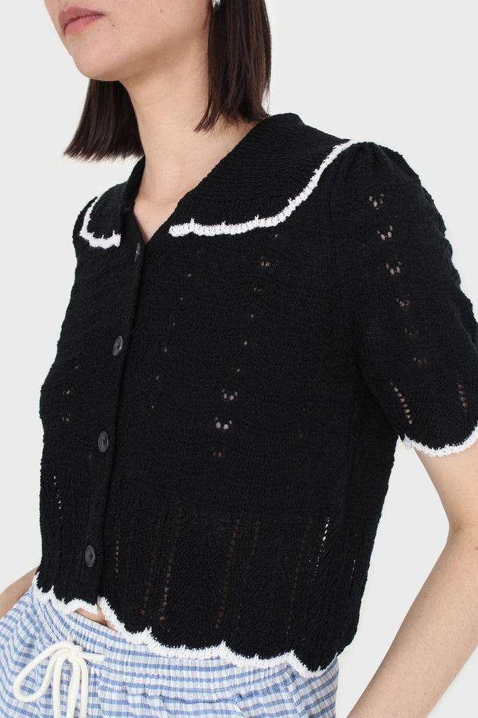Black and ivory collar detail knit top_3