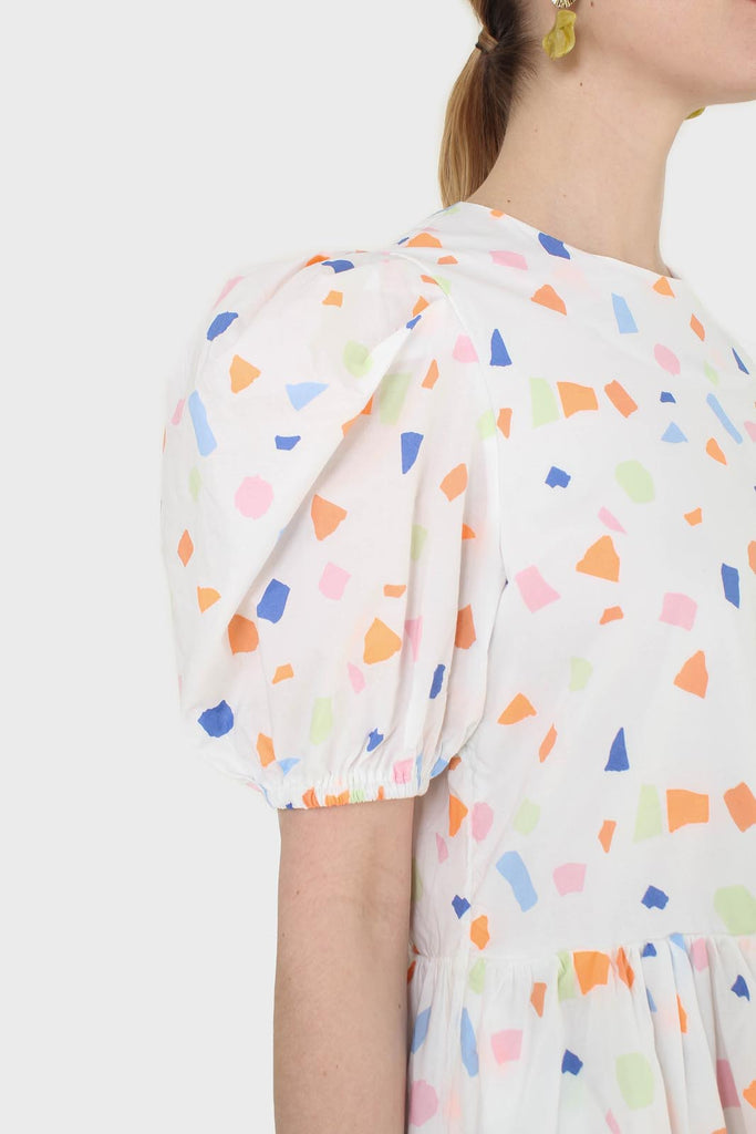 White and multicolour geometric print midi dress_5