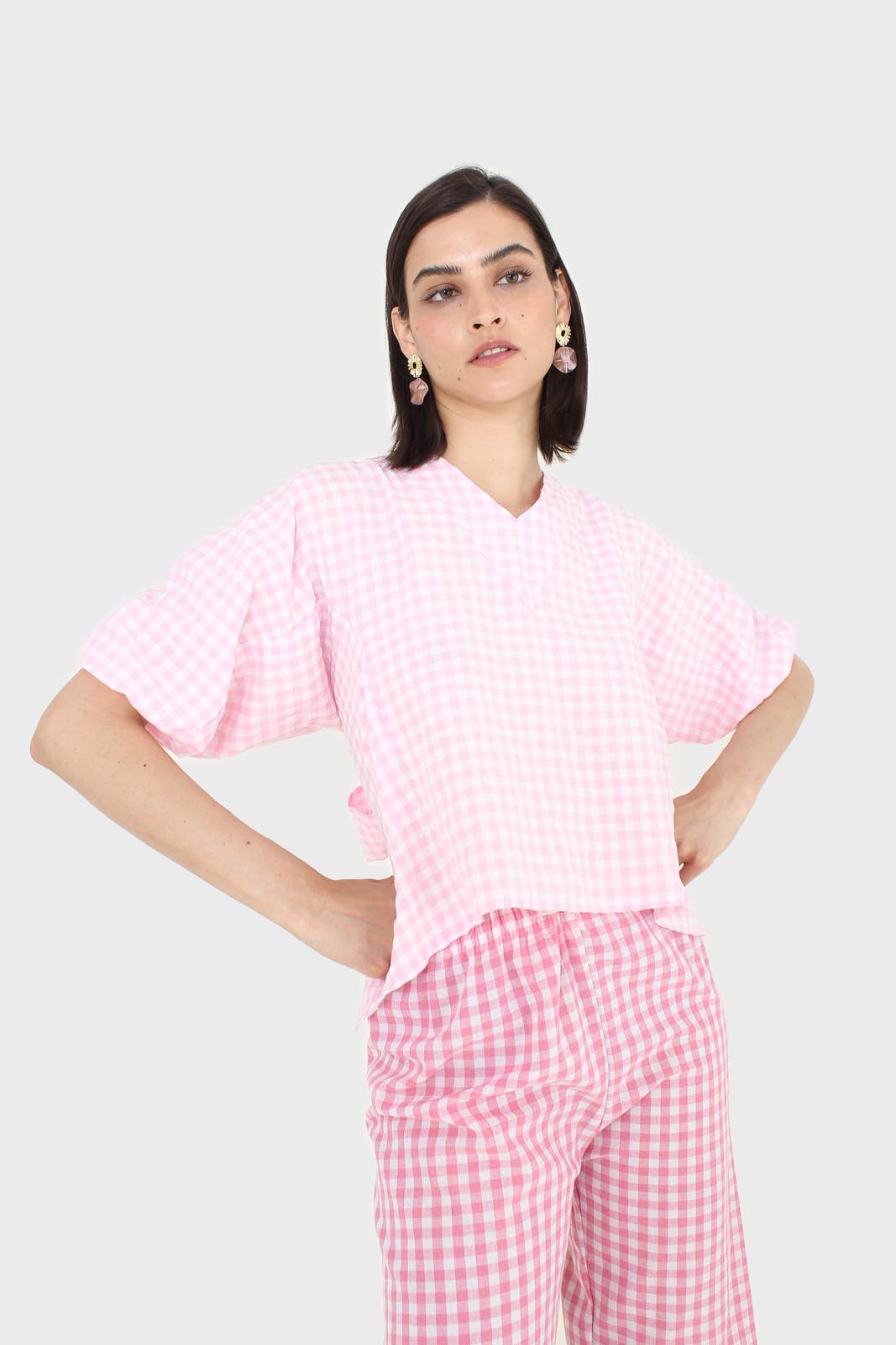 Pink gingham tie back puff sleeved top_8