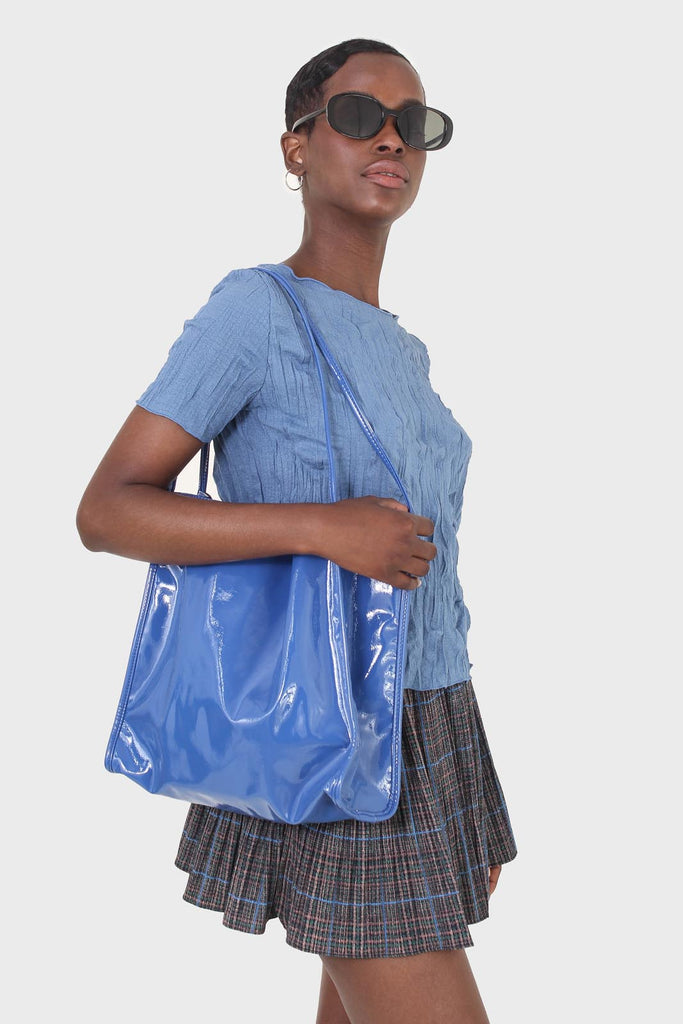 Bright blue high shine PVC tote bag_4