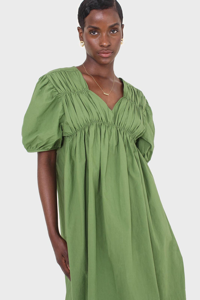 Green ruched seam V neck dress_10