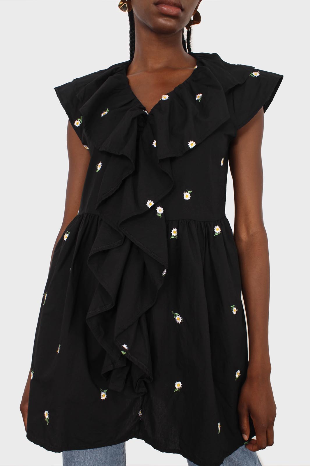 Black and white daisy ruffle dress_14