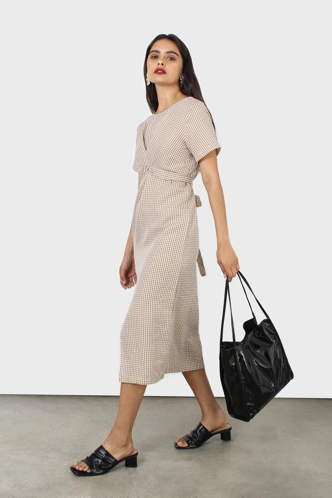 Dark beige and white gingham tie front dress_13